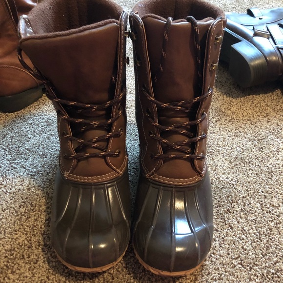 sperry duck boots shoe carnival